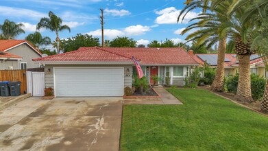 Building Photo - 244 White Oak Rd