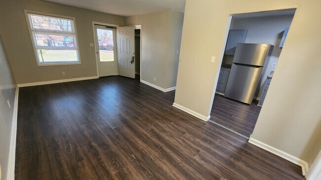 Building Photo - Renovated 3BR/1BA Single Family Home in NW...