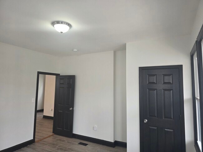 Foto del edificio - 653 S 20th St
