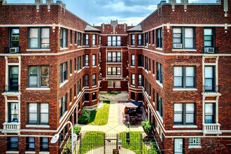 Building Photo - 1653 W Jonquil Terrace