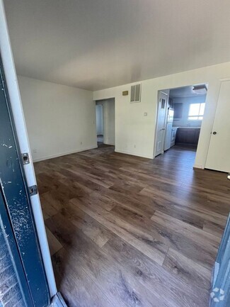Building Photo - 2116-2122 Nevada Ave
