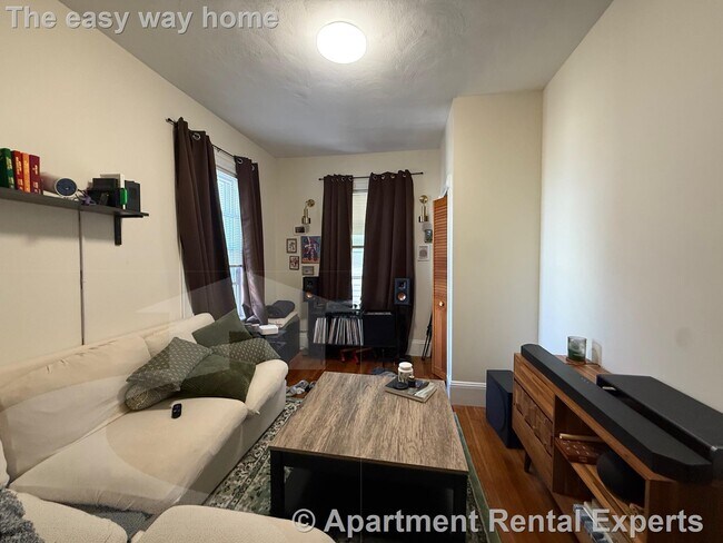 Foto del edificio - 235 A Highland Ave