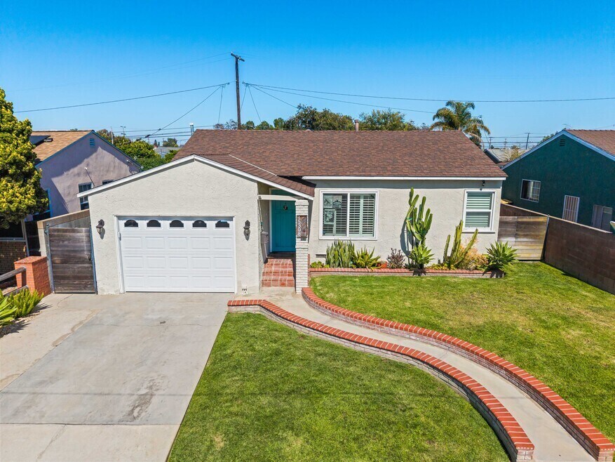 Photo - 15306 Arcturus Ave House