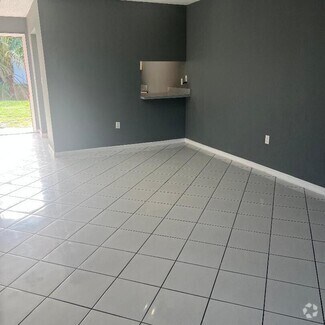 Building Photo - 6106 Forest Hill Blvd