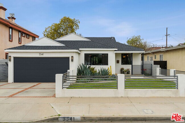 Building Photo - 5541 Boden St