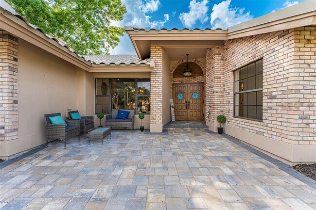 Foto del edificio - 119 Woodcreek Dr S