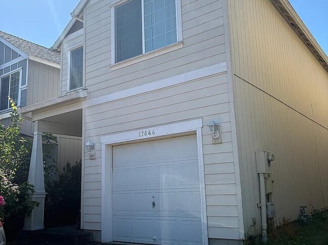 Photo - 17644 SW Lawton St House