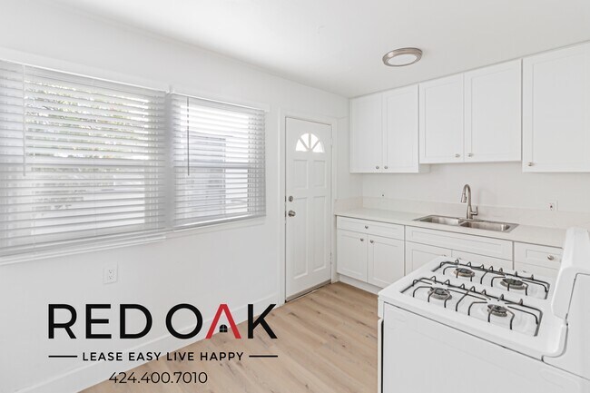 Foto del edificio - ~$200 OFF Each Month~ Cozy, Sun-Drenched O...