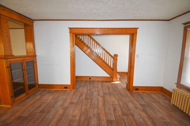 Foto del edificio - Large Home in Loganton with 1 Car Garage!