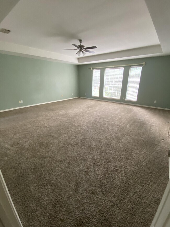 Building Photo - 7641 Timber Crest Dr