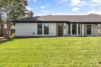 Building Photo - 5742 Ledgestone Dr