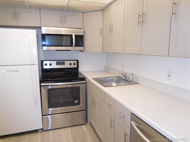 Foto del edificio - 2790 NE 201st Terrace