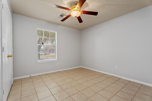 Foto del edificio - 21015 Hidden Bridle Ct