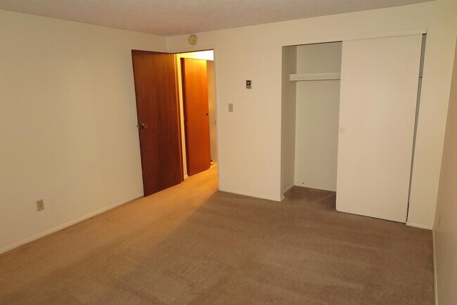 Foto del edificio - 316 W 5th St