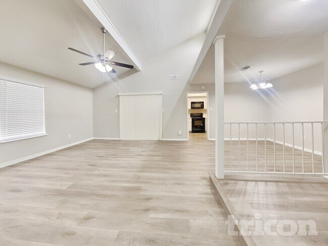 Building Photo - 16307 Bird Dog Ct