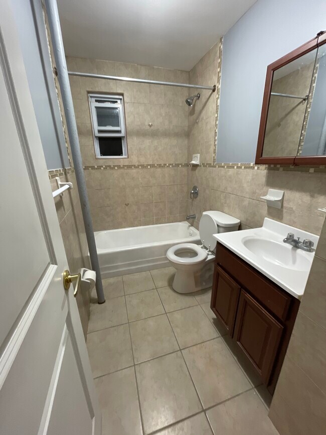 Foto del edificio - 519 12th St