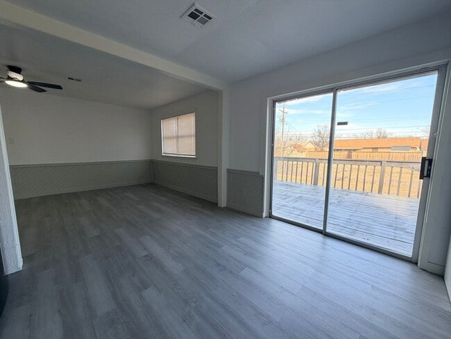 Building Photo - 2331 NW Austin Dr