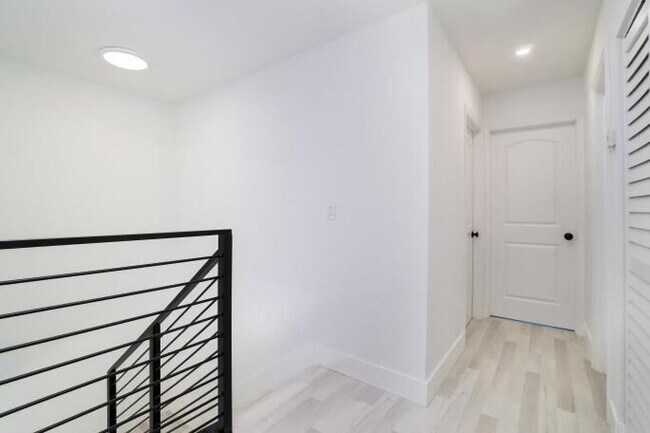 Foto del edificio - 4339 NW 115th Ave
