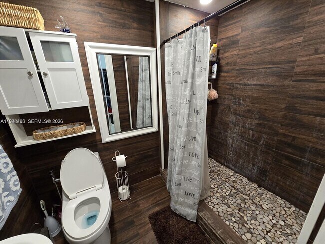 Foto del edificio - 110 W 53rd St