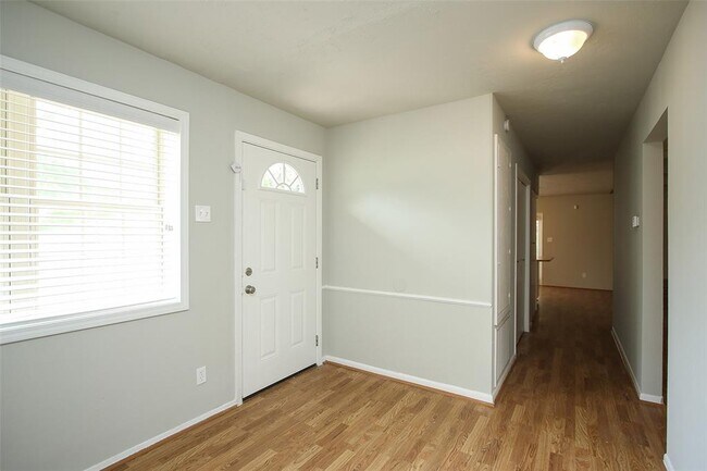 Foto del edificio - 30115 Misty Meadow Dr