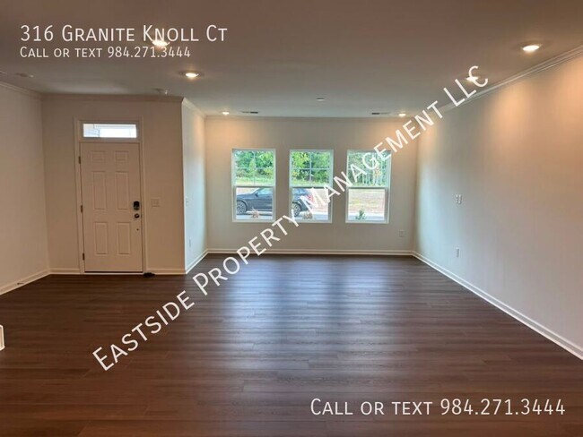 Foto del edificio - 316 Granite Knl Ct