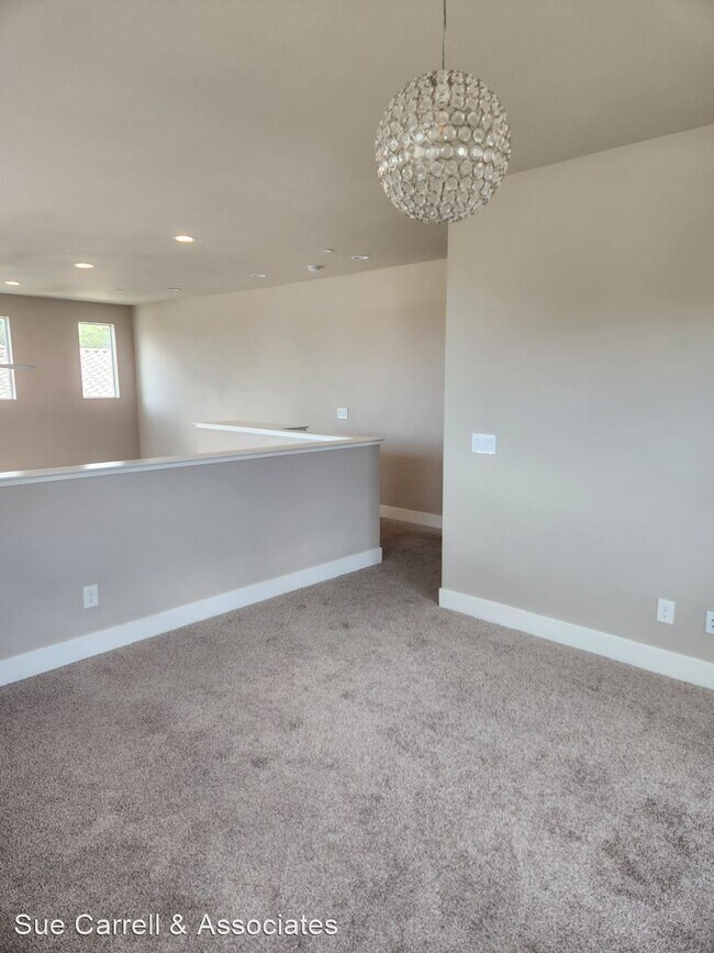 Foto del edificio - 4 br, 3 bath House - 1837 Palisades Dr.