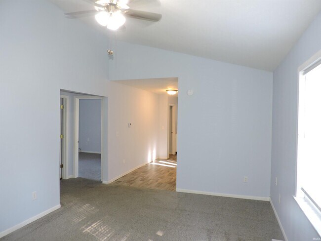 Building Photo - 309 N Morgan St