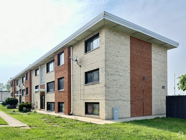 Building Photo - 3810 25th Ave