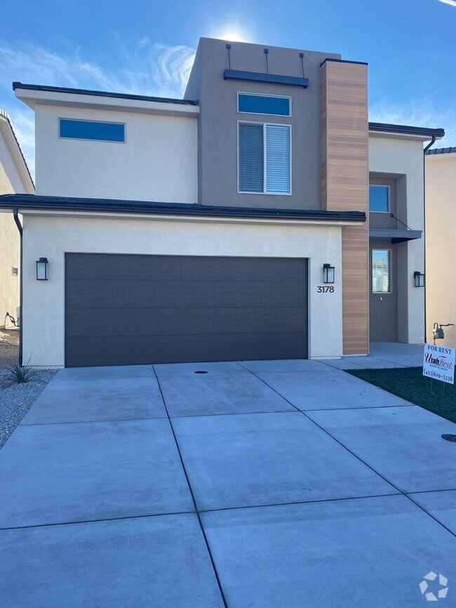 Building Photo - 3178 E Sky Rim Wy