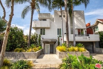 Building Photo - 1131 N Formosa Ave