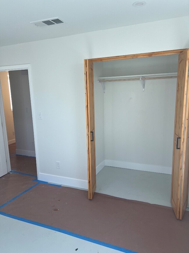 Foto del edificio - 3541 Homeland Dr