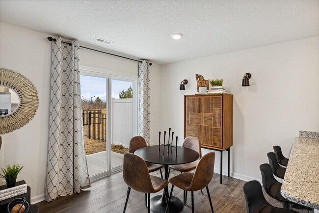 Foto del edificio - The Summit Townhomes
