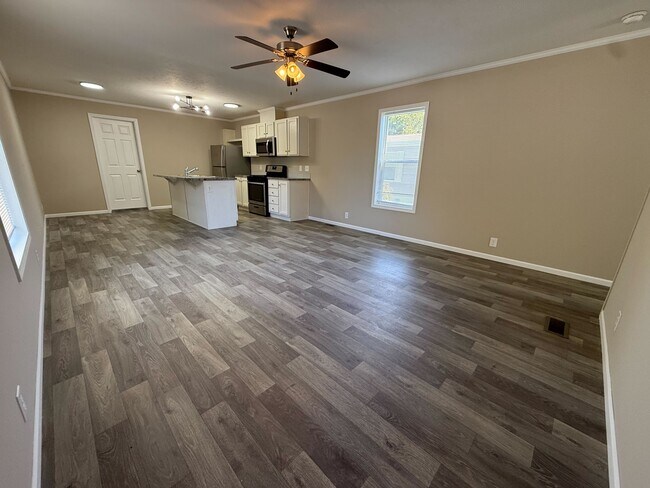 Foto del edificio - 12501 Apple Ln