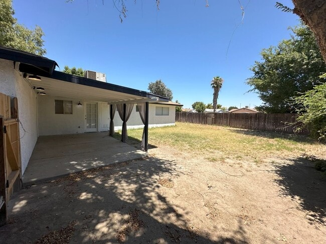 Building Photo - 3416 Cardamon Dr