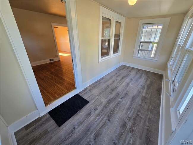 Building Photo - 176 Mayar St