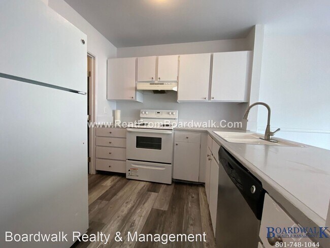 Building Photo - 3 br, 1 bath House - 2278 W 4185 S