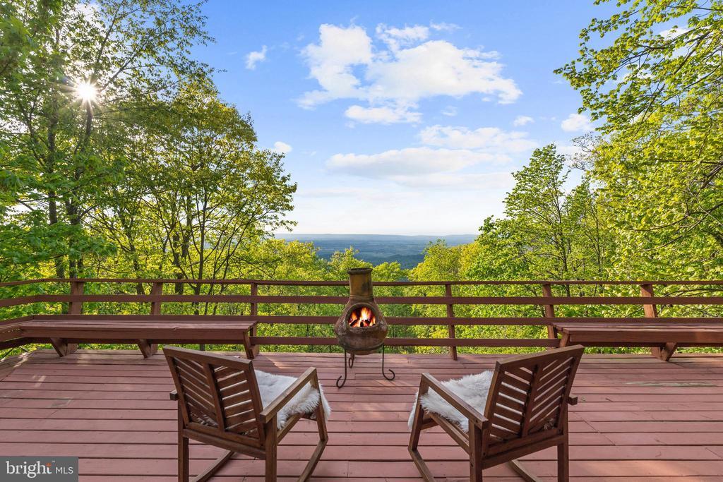 Foto principal - 116 Mossy Rock Ln