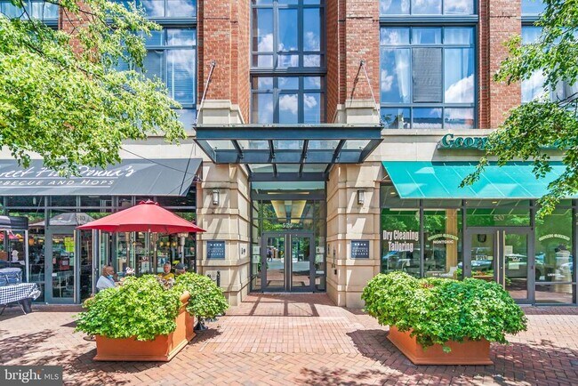 Foto del edificio - 520 John Carlyle St