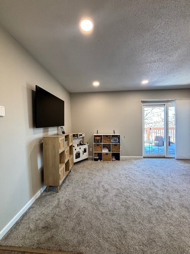 Foto del edificio - 5581 Baronridge Dr