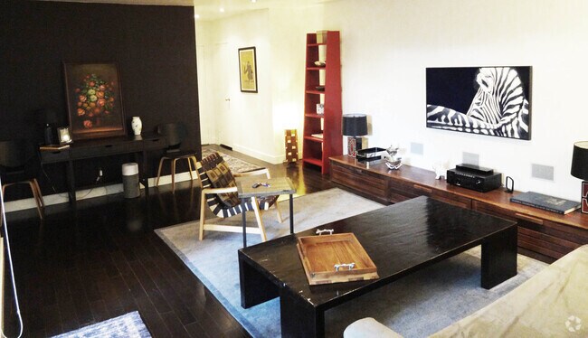Living room - 1010 Palm Ave