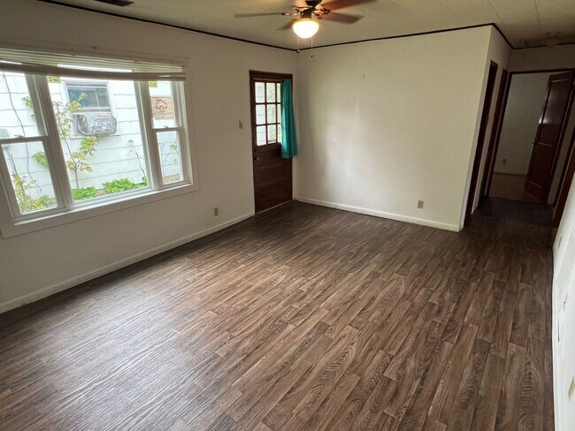 Foto del edificio - 3 Bed Bungalow in Urbana