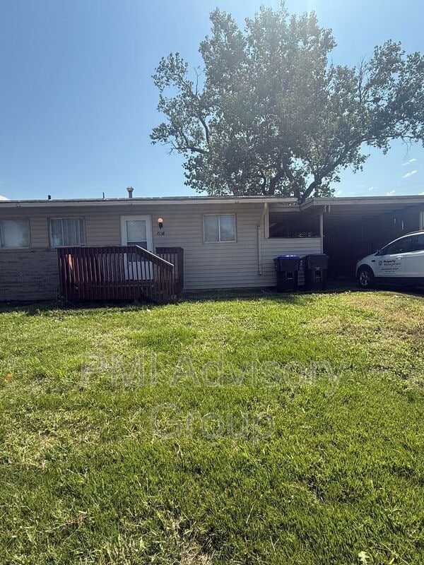 Building Photo - 7138 SW Lario Ln