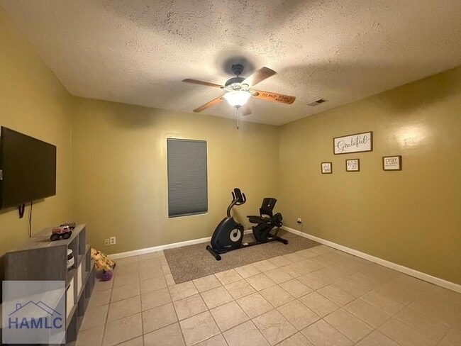 Foto del edificio - 619 Olmstead Dr