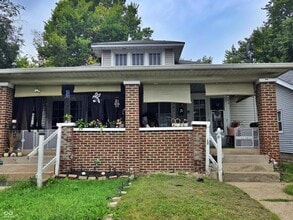 Building Photo - 942 N Bradley Ave