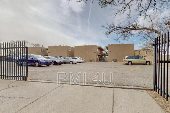 Foto del edificio - 227 Tennessee St NE