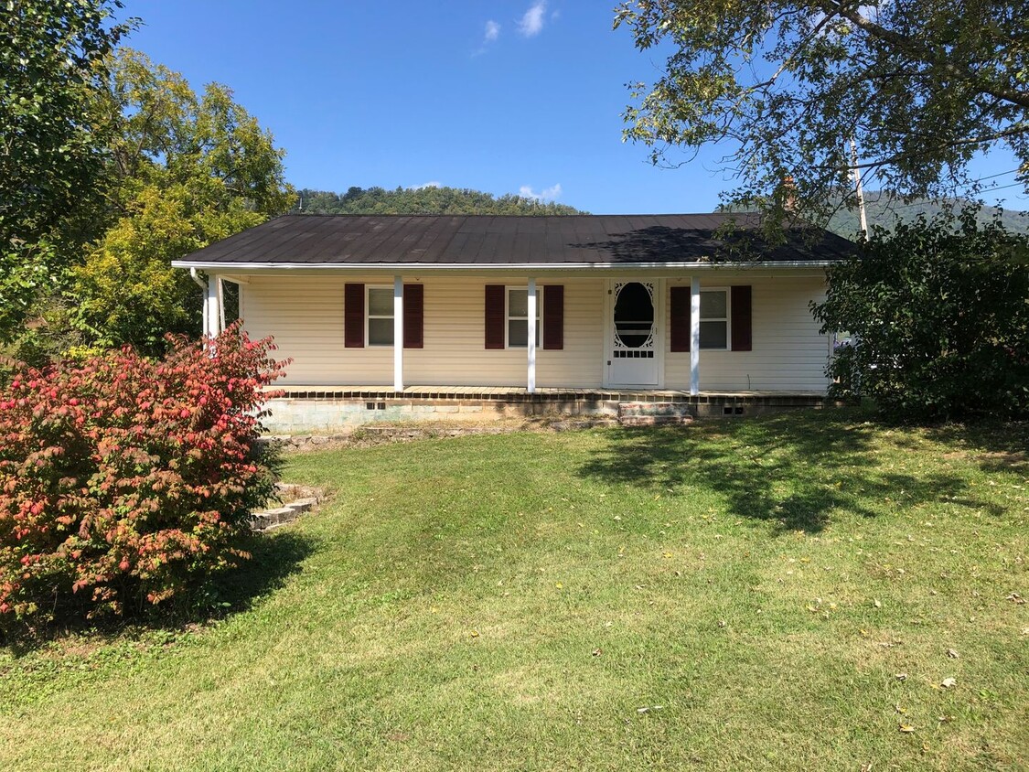 2 or 3 Bedroom / 1 Bath Chuckey, TN - 2 or 3 Bedroom / 1 Bath   Chuckey, TN