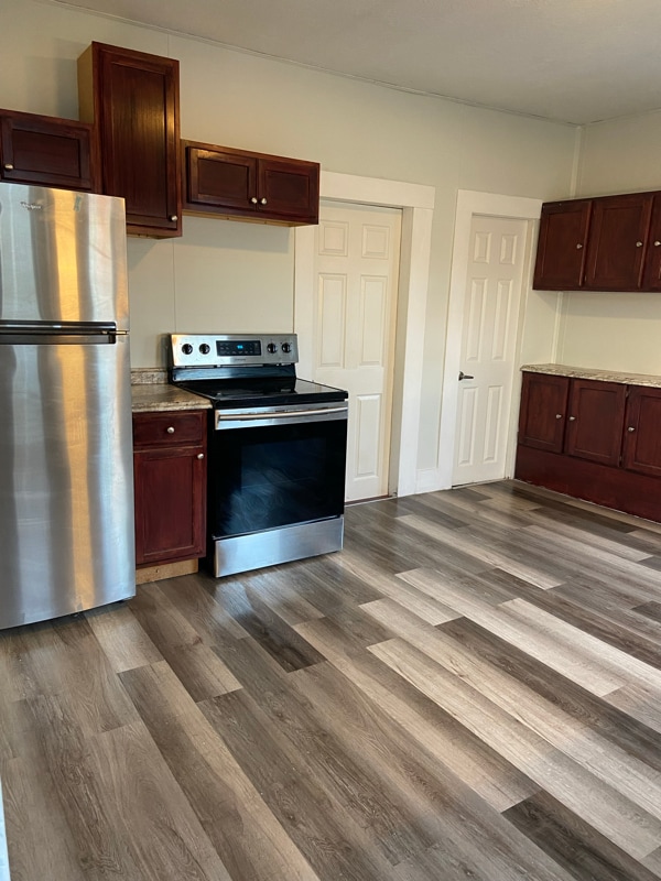 Building Photo - 244 E Broadway