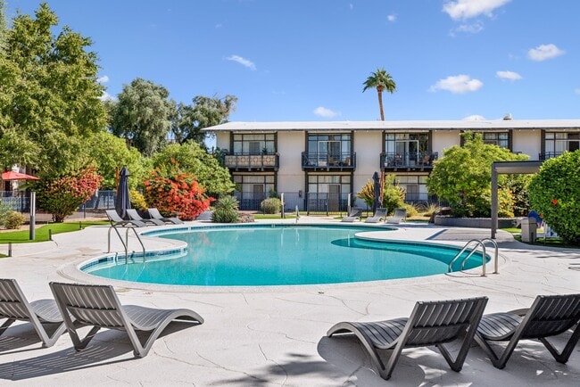 Building Photo - Collins off Colter*