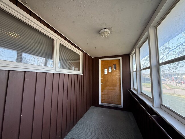 Building Photo - 1428 Keokuk St