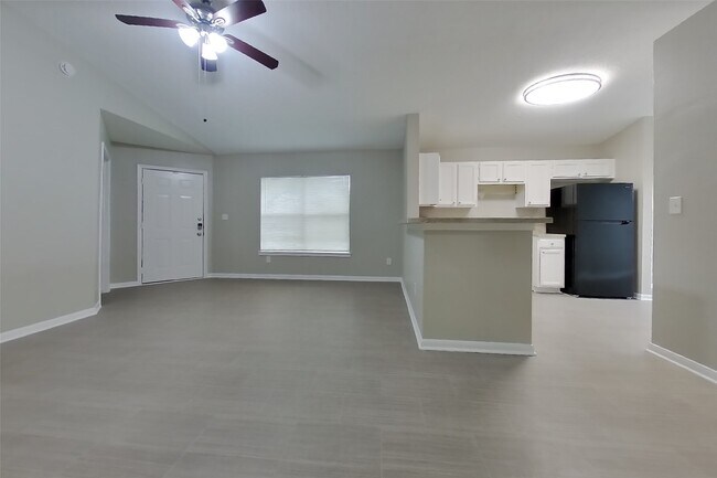 Building Photo - 3103 Kelling St